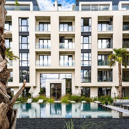 Studio With Pool Святые Константин и Елена Экстерьер фото